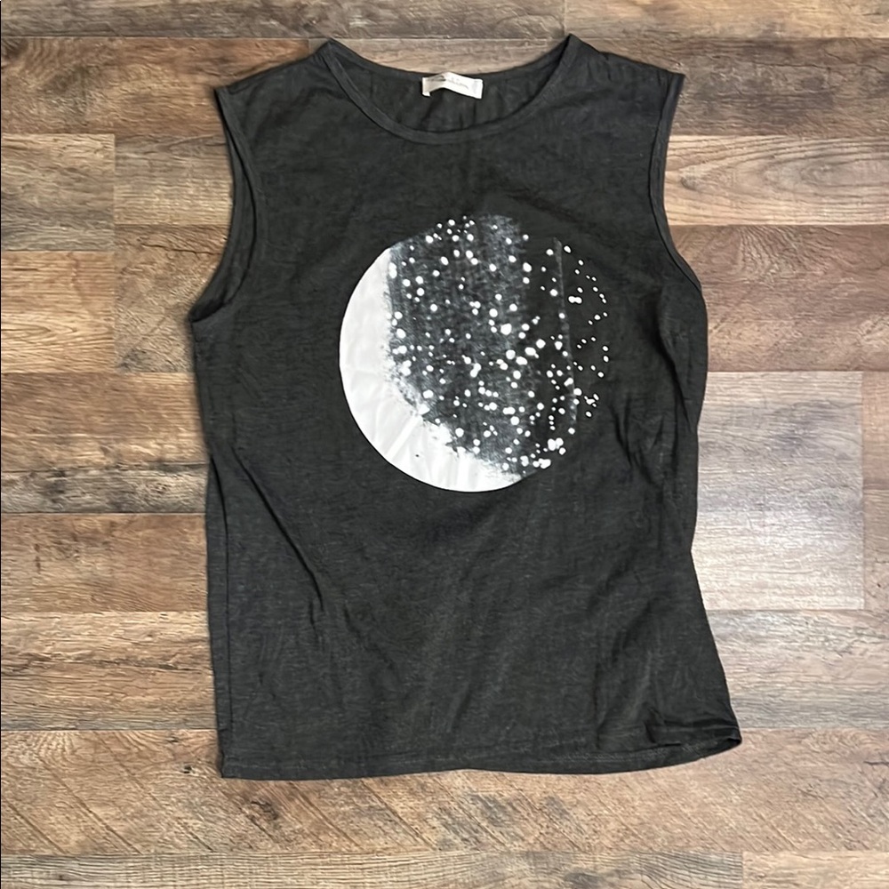 Women's Sleeveless Graphic Top - Black